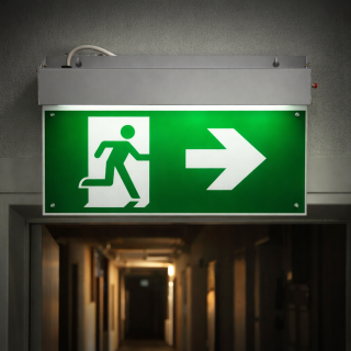 Lampa EXIT LED iesire de urgenta 220V, 3W, baterie Li-ion 1800mAh, montaj aplicat, autonomie 3 ore IP20